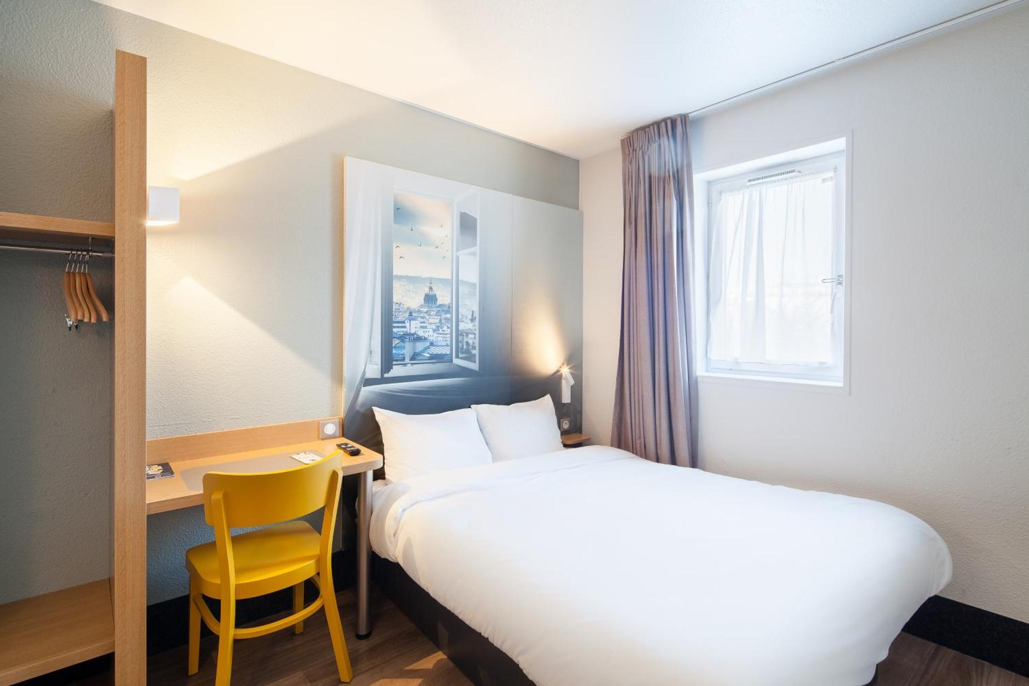 B&B Hotel Maurepas Eksteriør bilde