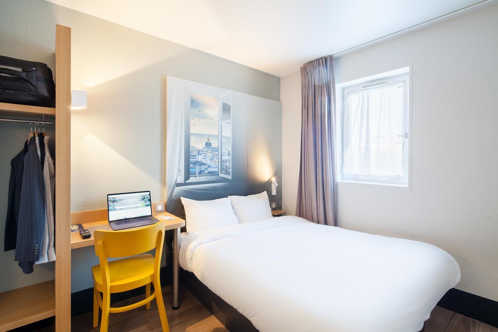 B&B Hotel Maurepas Eksteriør bilde