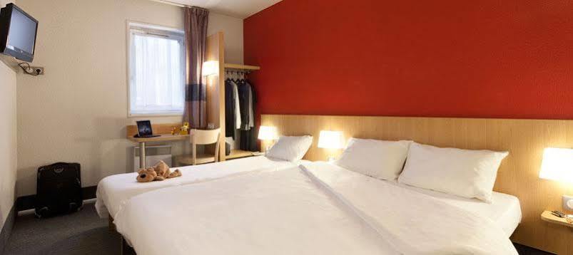 B&B Hotel Maurepas Eksteriør bilde